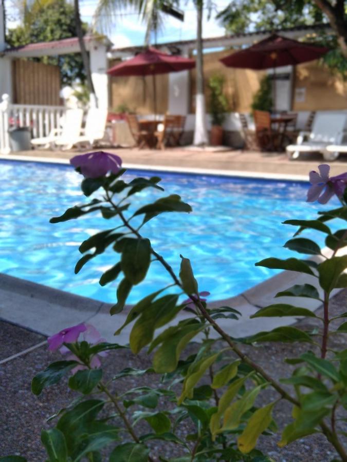 Hotel Maceo Melgar Ngoại thất bức ảnh