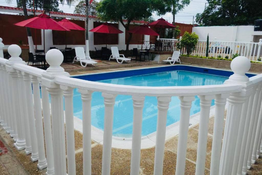 Hotel Maceo Melgar Ngoại thất bức ảnh