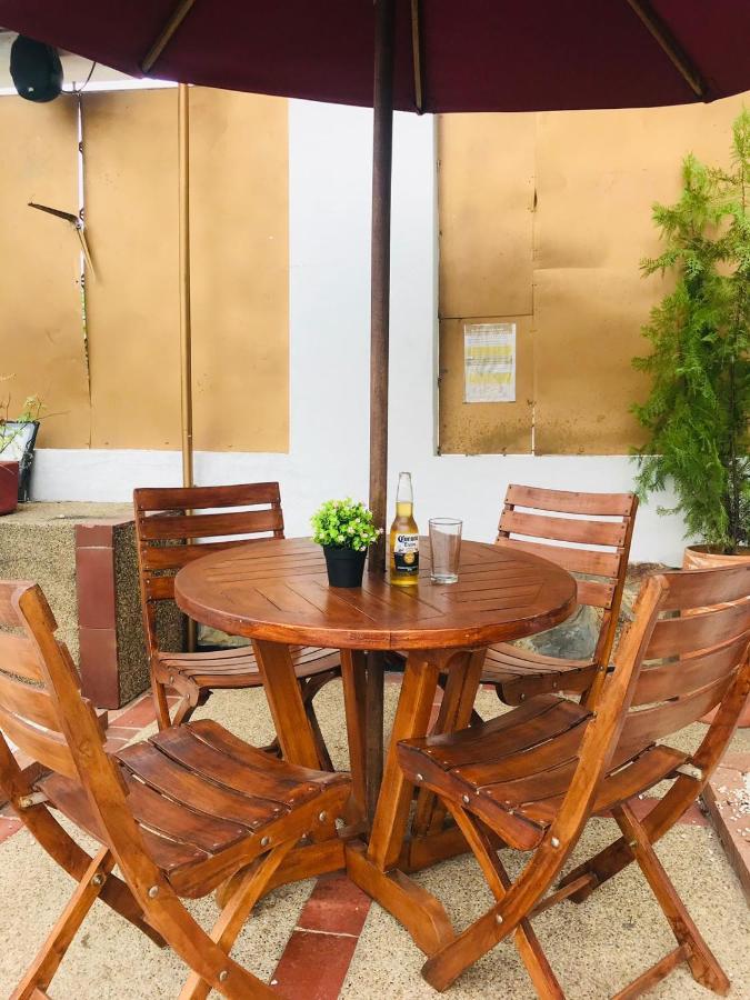 Hotel Maceo Melgar Ngoại thất bức ảnh