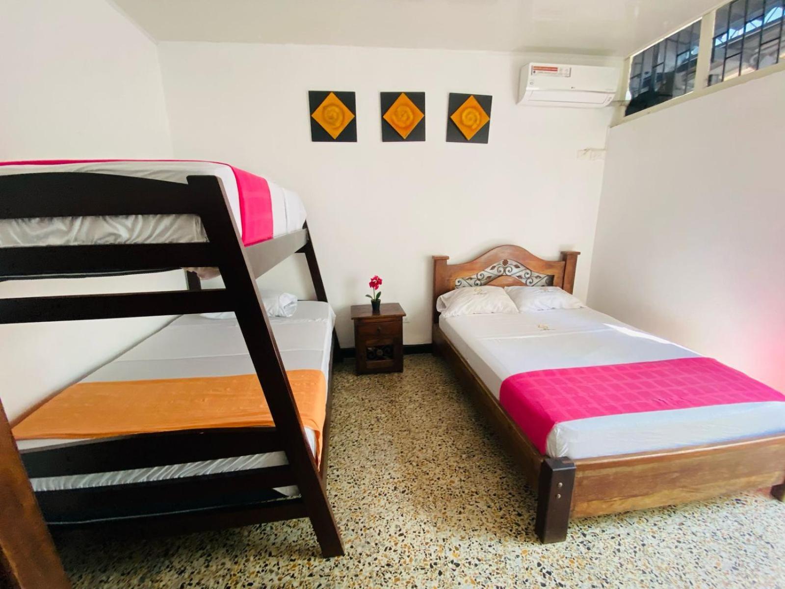 Hotel Maceo Melgar Ngoại thất bức ảnh