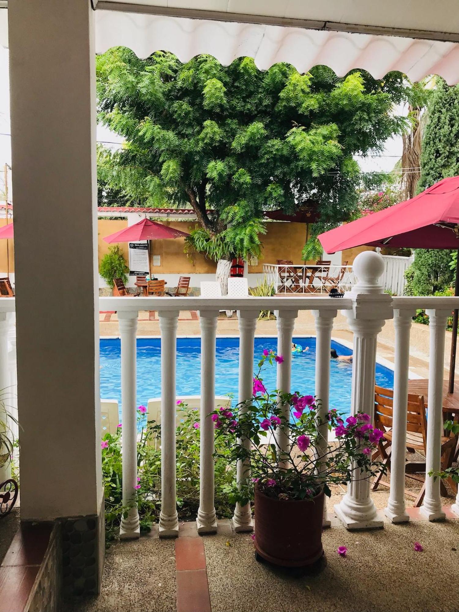 Hotel Maceo Melgar Ngoại thất bức ảnh